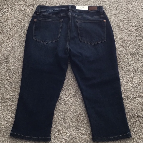JUDY BLUE SKINNY FIT CAPRIS - NWT SIZE 7/28 - Picture 7 of 8